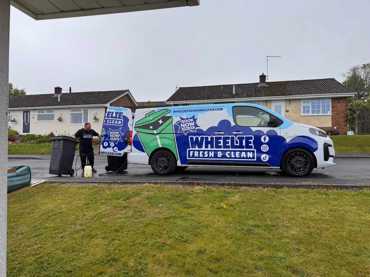 Chris with the Wheelie Fresh & Clean van